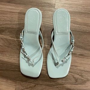 Urban outfitters flip flop heels